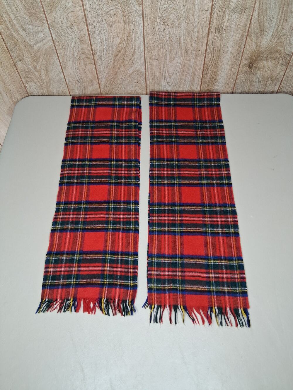Set of 2 Johnstons of Elgin Wool/Cashmere Scarves Made In Scotland Tartan Plaid